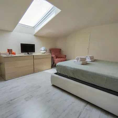 Accogliente Mansarda A Due Passi Dal Mare Apartamento *