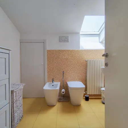 Accogliente Mansarda A Due Passi Dal Mare Apartamento
